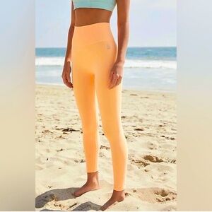 NWOT ~ Free People Movement Good Karma Leggings, Size XS/S.